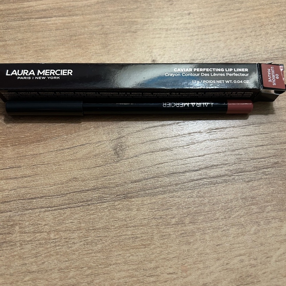Laura Mercier Caviar Perfecting Lip Liner in Mauve NIB